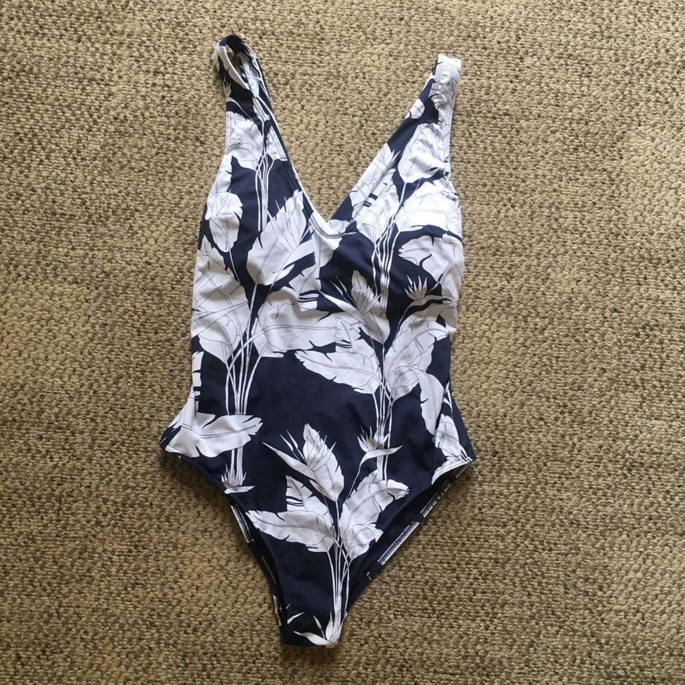 NWOT roxy onepiece swimsuit